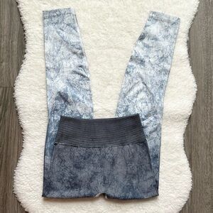 Lululemon Ebb to Train Blue Tie-Dye Seamless Athletic Leggings